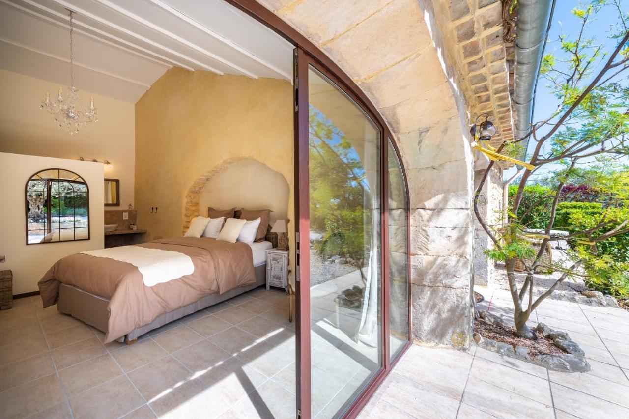 Maison d'Hôtes Les Caroubiers Montségur-sur-Lauzon Extérieur photo